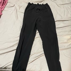 Lululemon keep moving pant 7/8 high rise color black